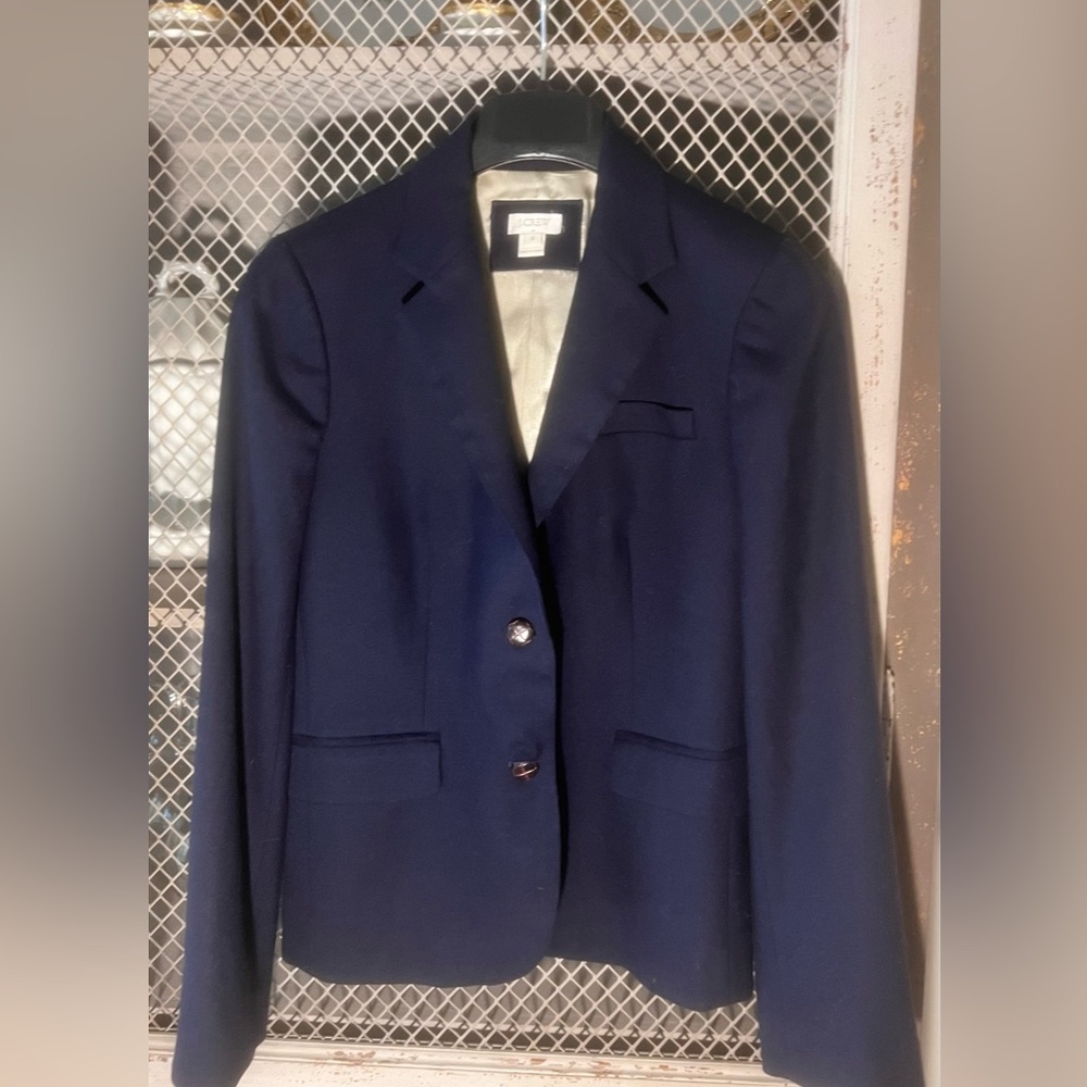 J.Crew classic! Size 6. Navy wool blend.